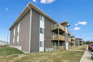 125 E Boyson Road 1000, Hiawatha, IA 52233