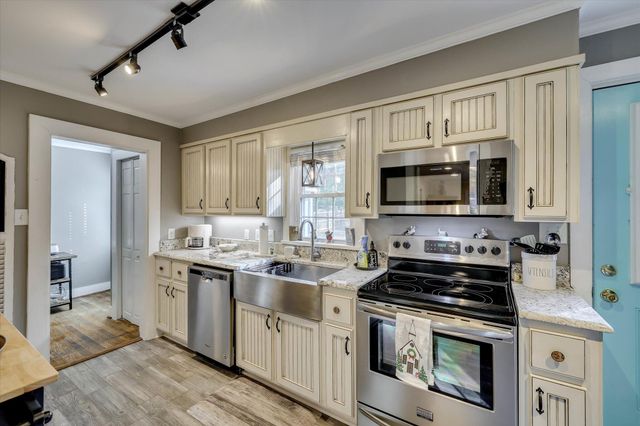 336 Wigfall Street, Edgefield, SC 29824