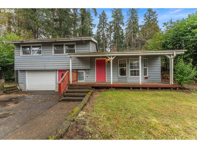 5822 ROCKWOOD Ct, Lake Oswego, OR 97035