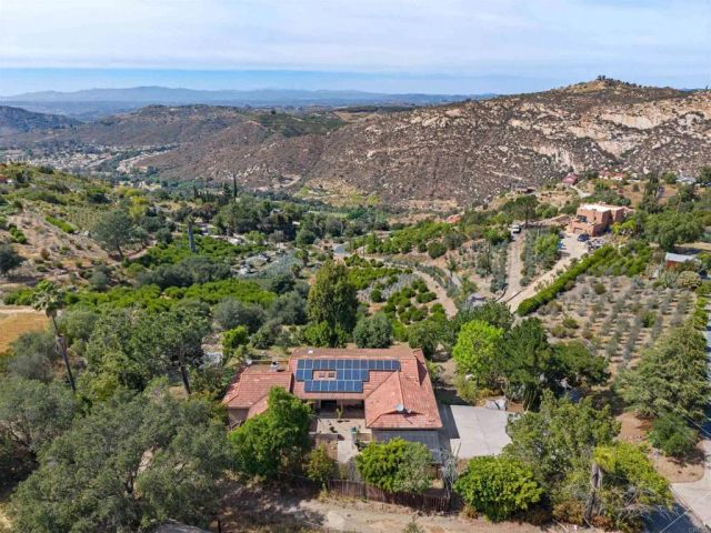 9549 Vista Aleta, Valley Center, CA 92082