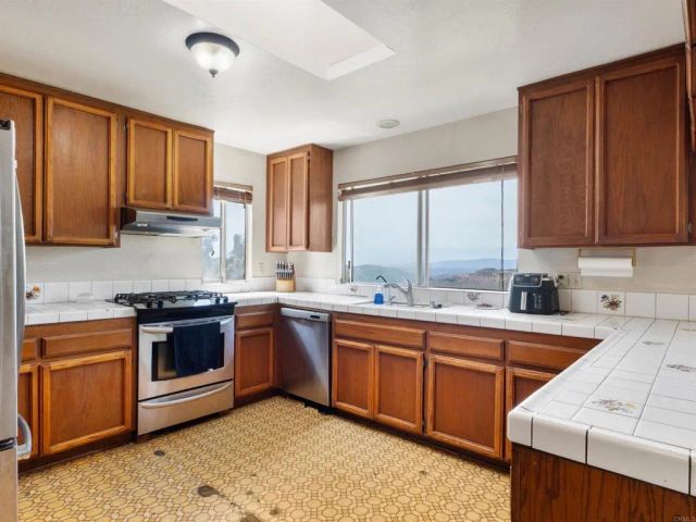 9549 Vista Aleta, Valley Center, CA 92082