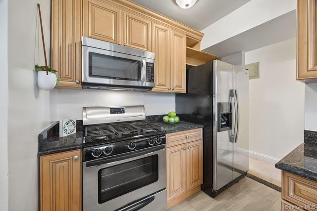 1 Sadore Lane 5S, Yonkers, NY 10710