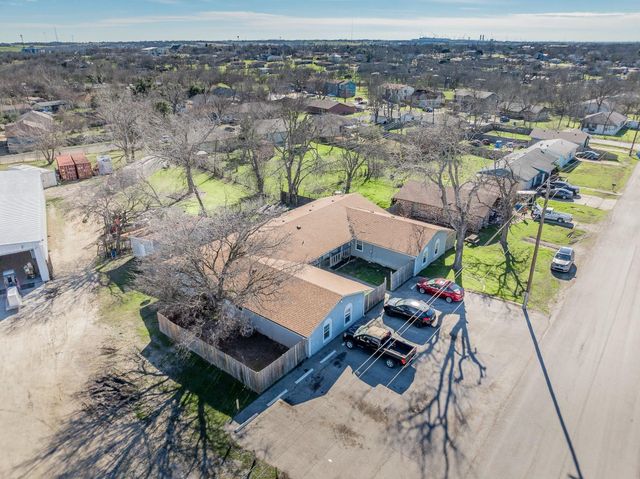 410 Thorndale A, Taylor, TX 76574