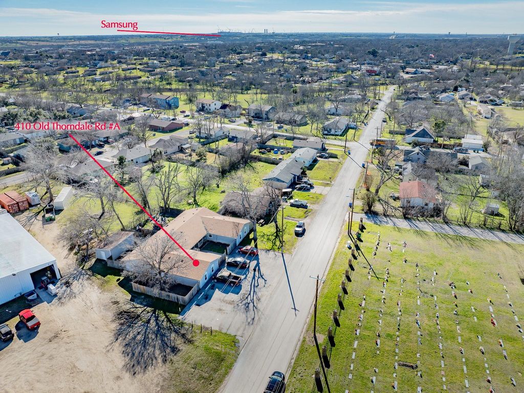 410 Thorndale A, Taylor, TX 76574