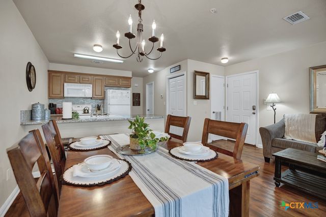 730 E Mather Street B101, New Braunfels, TX 78130