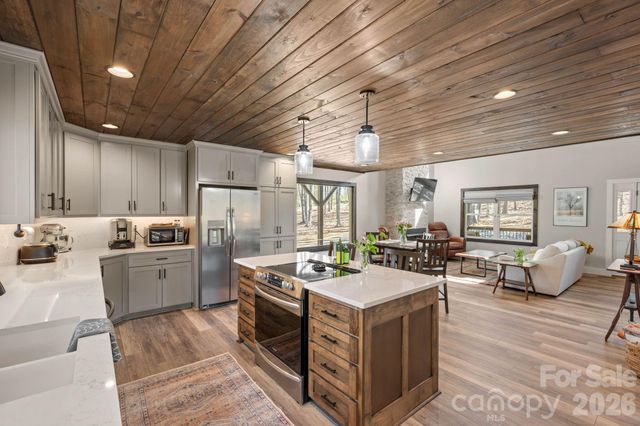 25 Briar Ridge Lane, Nebo, NC 28761