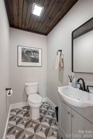 25 Briar Ridge Lane, Nebo, NC 28761