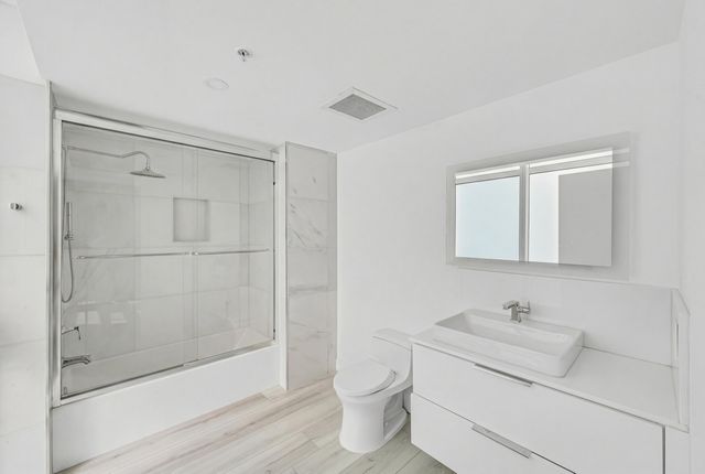 665 NE 25th Street 1001, Miami, FL 33137