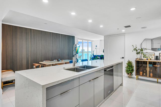 665 NE 25th Street 1001, Miami, FL 33137