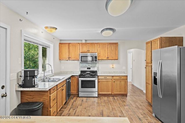 17205 E Idle Drive, Palmer, AK 99645