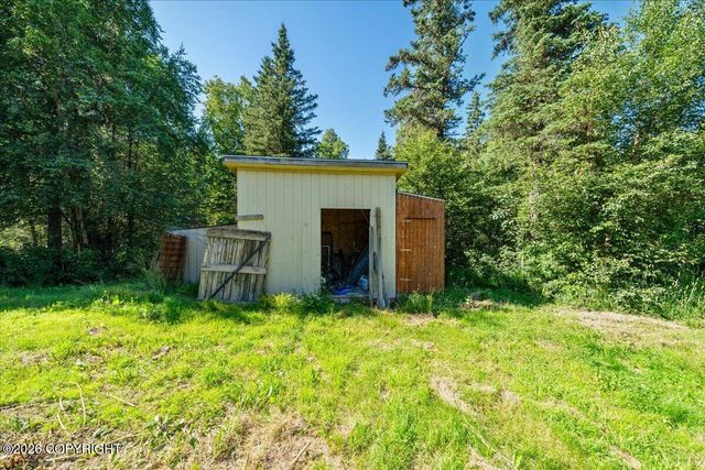 17205 E Idle Drive, Palmer, AK 99645