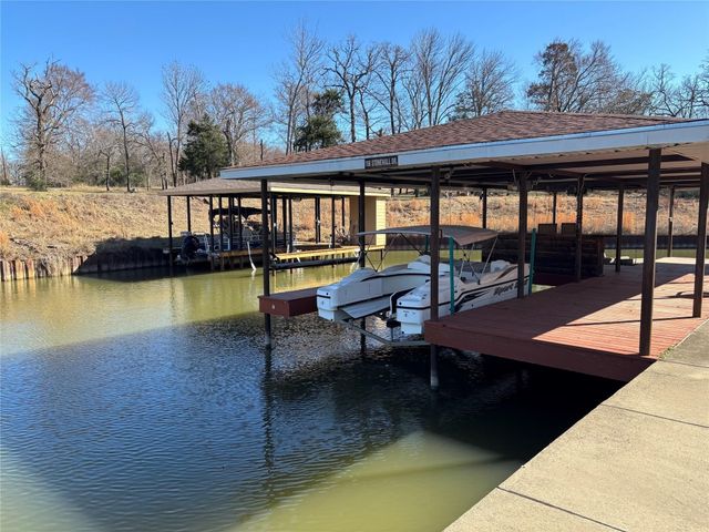 106 Stonewall Drive, Streetman, TX 75859