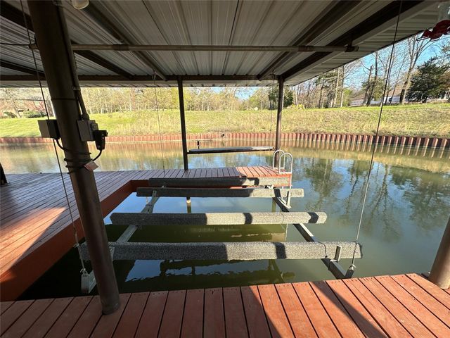 106 Stonewall Drive, Streetman, TX 75859