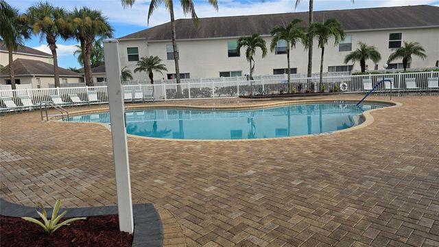 3005 PALMETTO OAK DRIVE 102, Fort Myers, FL 33916