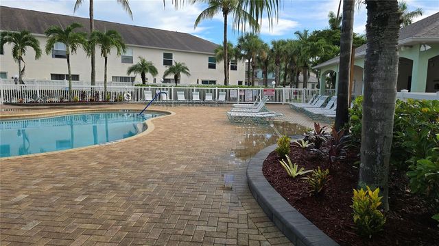 3005 PALMETTO OAK DRIVE 102, Fort Myers, FL 33916