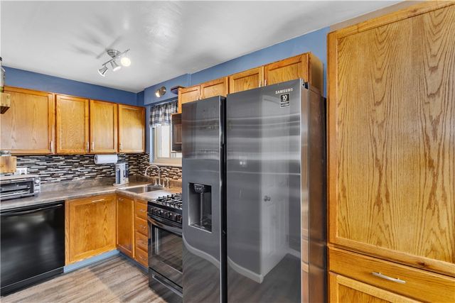 422 Dunbar Dr., Wilkins Twp, PA 15235