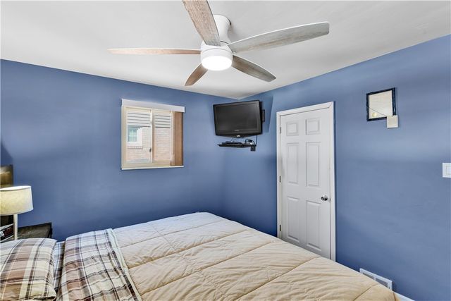 422 Dunbar Dr., Wilkins Twp, PA 15235