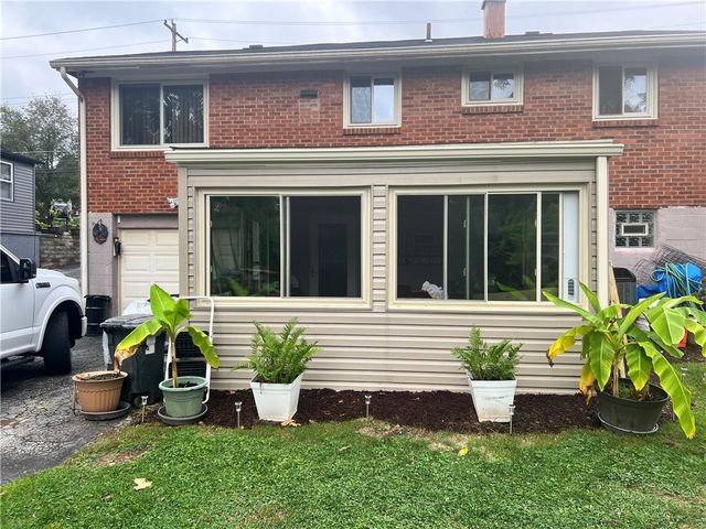 422 Dunbar Dr., Wilkins Twp, PA 15235