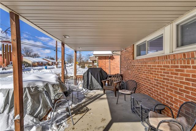 422 Dunbar Dr., Wilkins Twp, PA 15235