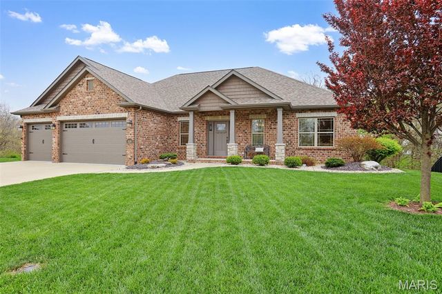 1538 Sagaponak Lane, Troy, IL 62294