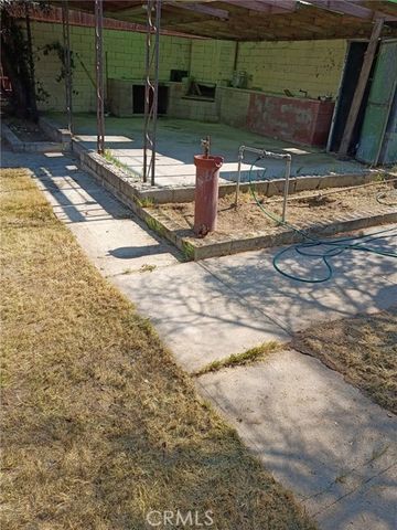 2417 EDWARDS, Bakersfield, CA 93306