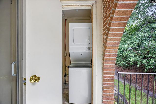 5516 LAKESHORE Drive 604, Columbia, SC 29206