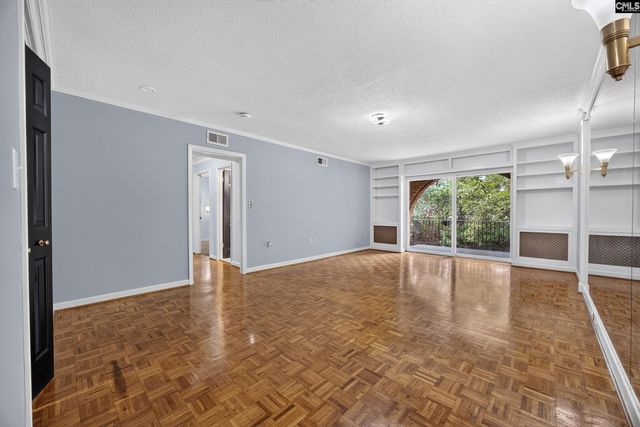5516 LAKESHORE Drive 604, Columbia, SC 29206