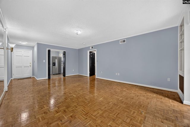 5516 LAKESHORE Drive 604, Columbia, SC 29206