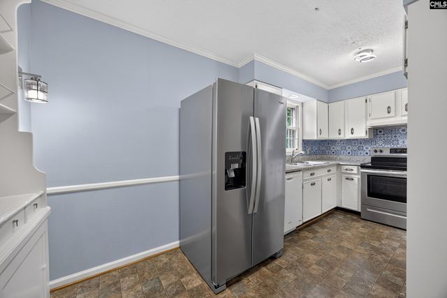 5516 LAKESHORE Drive 604, Columbia, SC 29206