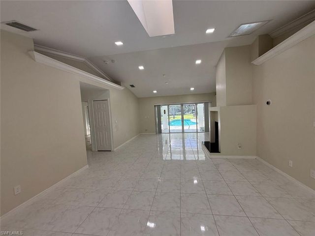510 12th AVE NW, Naples, FL 34120