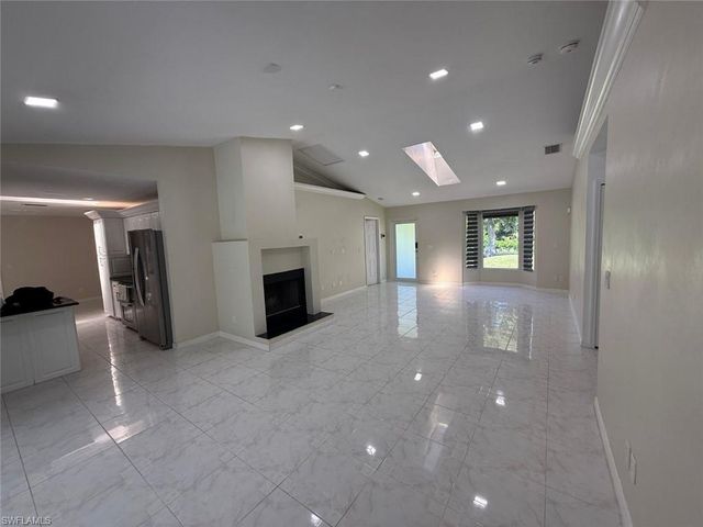 510 12th AVE NW, Naples, FL 34120