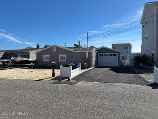 36 Sands Point Road, Waretown, NJ 08758