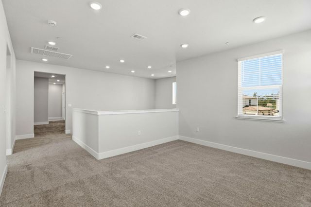 305 Outlooker Ct, Lincoln, CA 95648