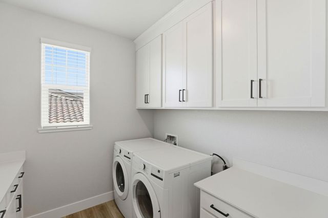 305 Outlooker Ct, Lincoln, CA 95648