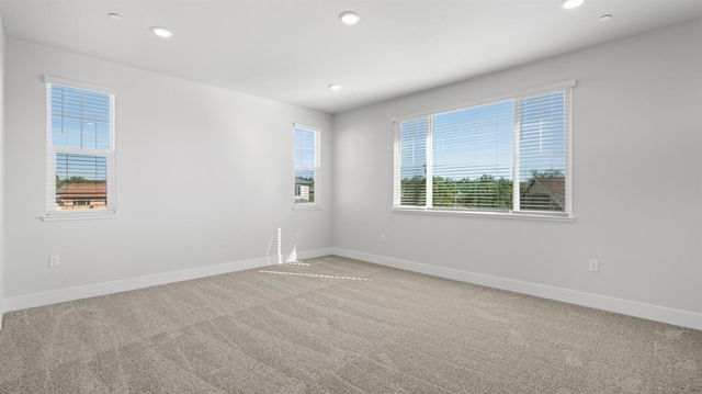 305 Outlooker Ct, Lincoln, CA 95648