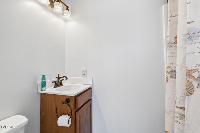1500 Old Shiloh Road, Greeneville, TN 37745