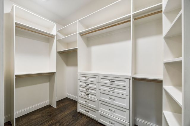 9847 Ontario Lane, Dallas, TX 75220