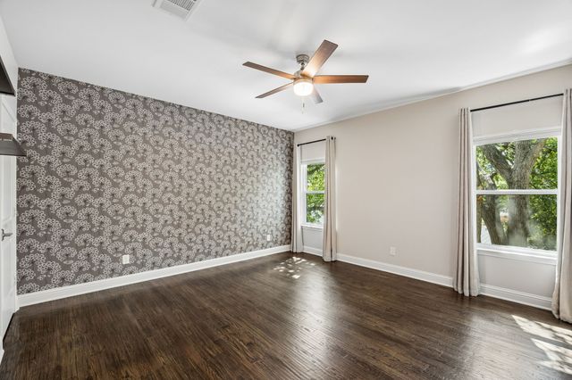 9847 Ontario Lane, Dallas, TX 75220