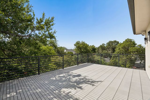 9847 Ontario Lane, Dallas, TX 75220