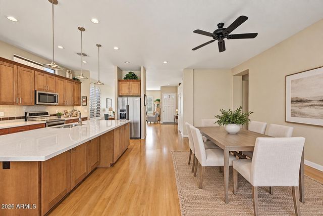 16822 S 1st Avenue, Phoenix, AZ 85045