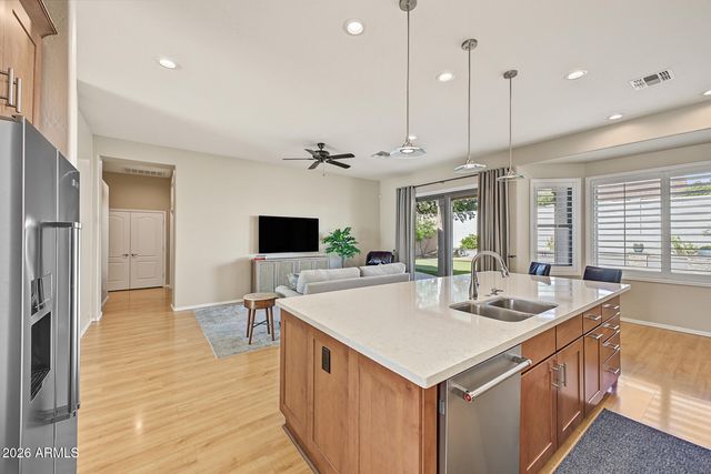 16822 S 1st Avenue, Phoenix, AZ 85045