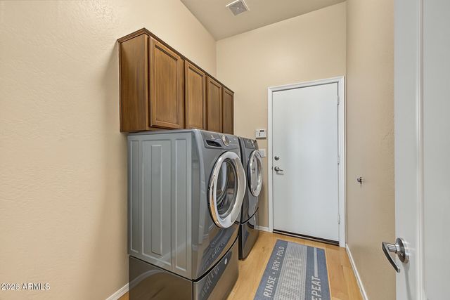 16822 S 1st Avenue, Phoenix, AZ 85045