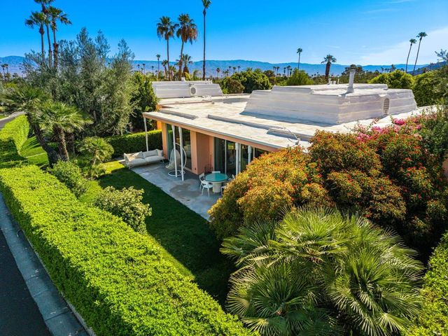 47185 El Agadir, Palm Desert, CA 92260