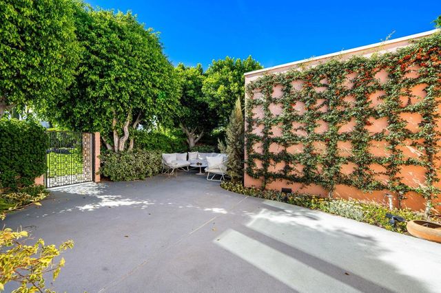 47185 El Agadir, Palm Desert, CA 92260