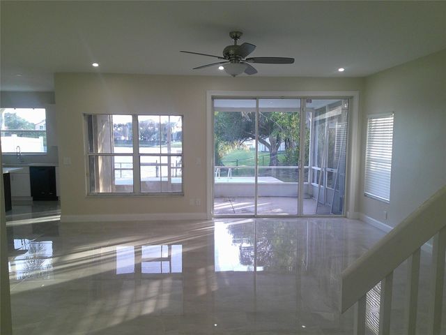 19250 NW 22nd St, Pembroke Pines, FL 33029