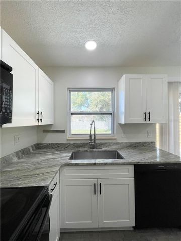 7911 ADEN LOOP, New Port Richey, FL 34655