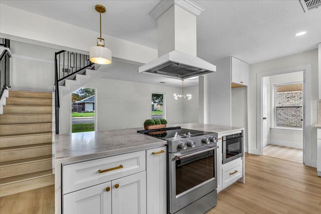 7240 Whispering Pines Drive, Dallas, TX 75248