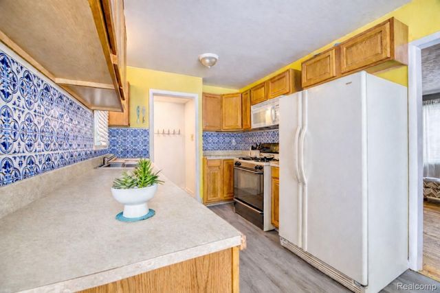 16635 Macarthur, Redford Charter Township, MI 48240