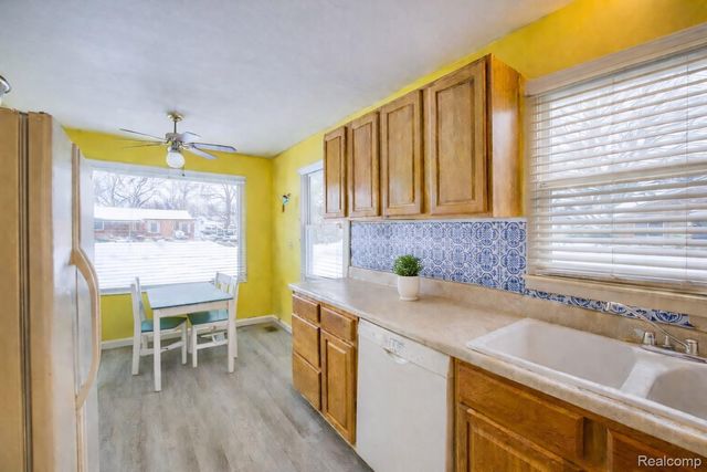 16635 Macarthur, Redford Charter Township, MI 48240