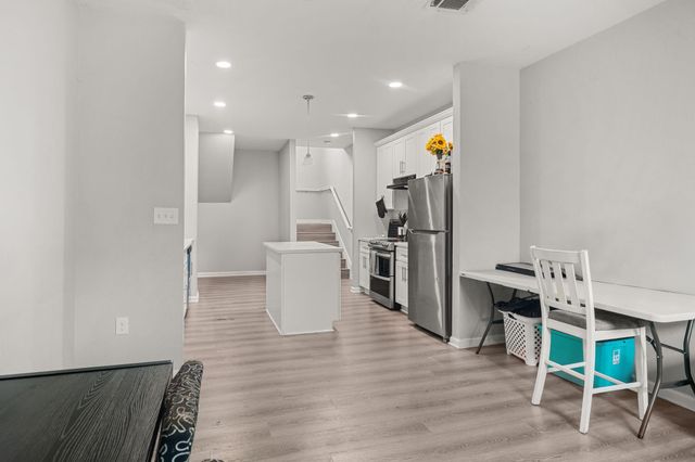 8534 Woodlyn Road, Houston, TX 77028